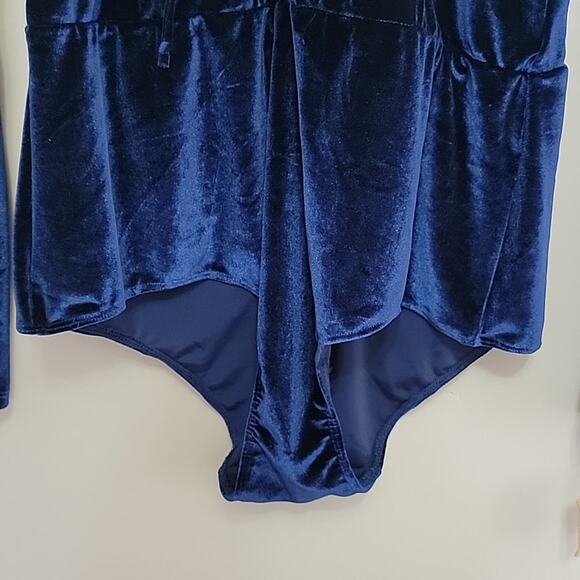 Reformation XL Avalon Bodysuit in Blue Velvet NWT - Picture 5 of 8
